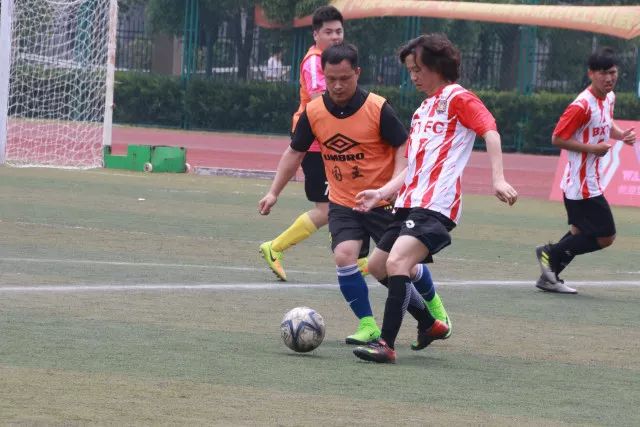 八村塁状态低迷，投篮命中率不如意